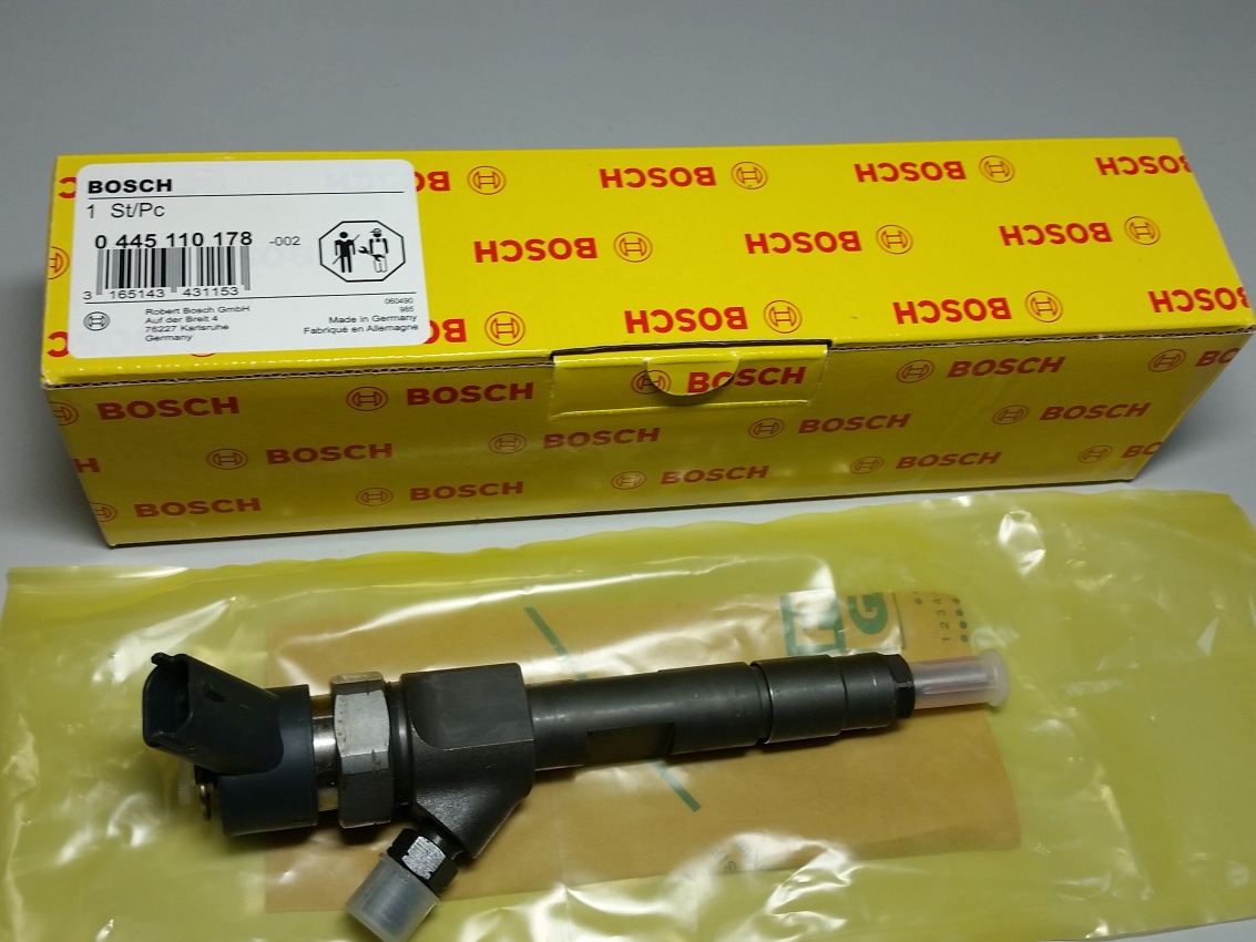 Форсунка BOSCH 0445110178 зам.0445110127 RENAULT 8200296279 8200198733 NEW ORIGINAL
