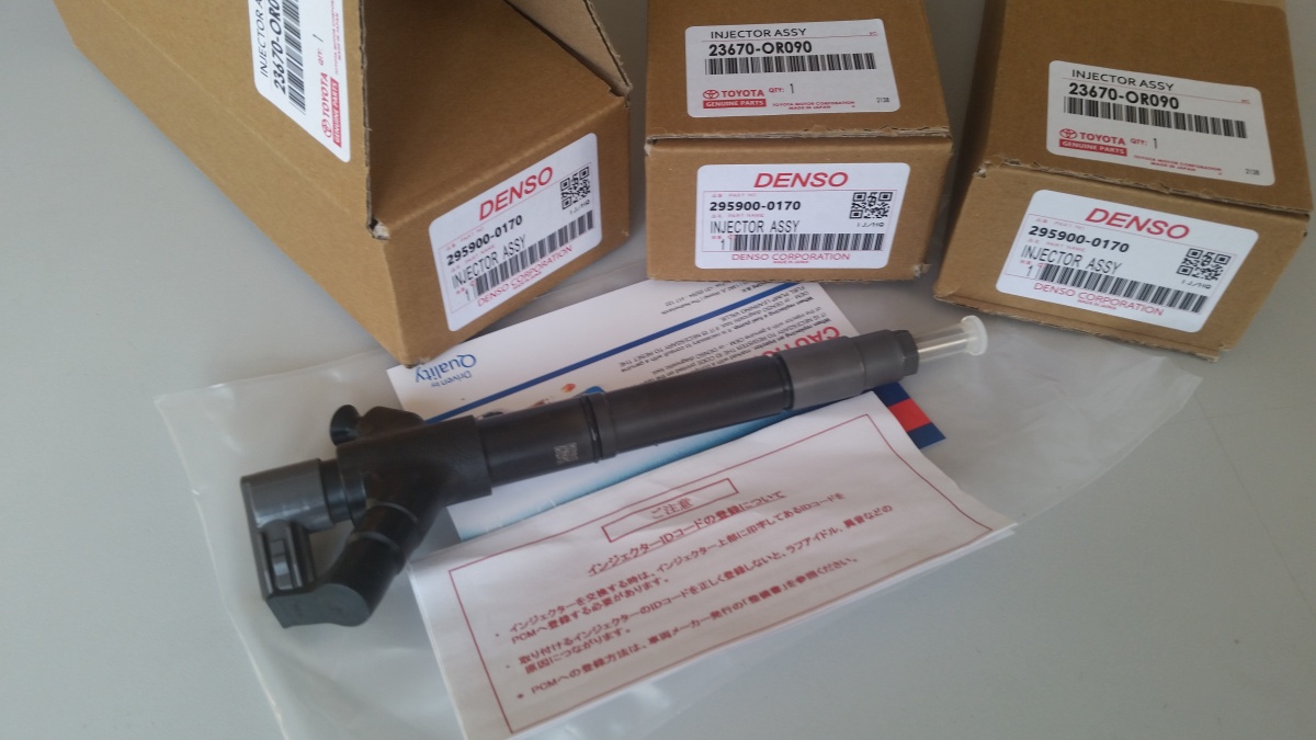 Форсунка Denso 295900-0170 236700R090 236700R091 TOYOTA