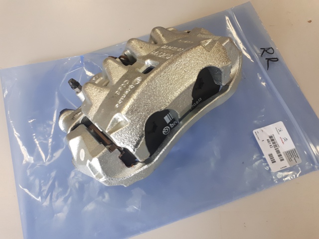 СУППОРТ ТОРМОЗНОЙ  ПРАВЫЙ В СБОРЕ С КОЛОДКАМИ PEUGEOT CITROEN 4401K3 71793177 