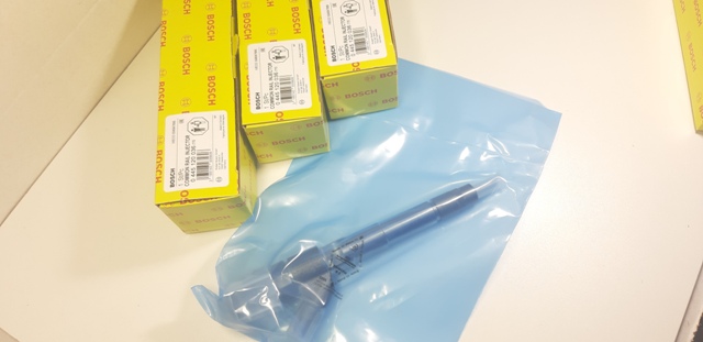 Форсунка BOSCH 0445120036 504047895 IVECO