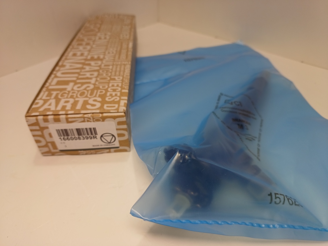 Форсунка BOSCH 0445110485 8201108033 166008399R