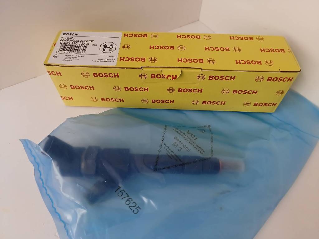 Форсунка BOSCH 0445110127 RENAULT 8200296279 NEW ORIGINAL