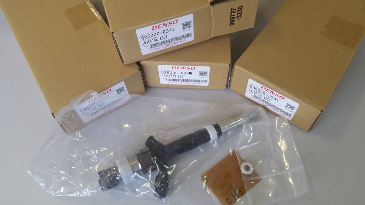 Форсунка Denso 095000-0940 0950000770 CDI TOYOTA 2KD-FTV 23670-39035 23670-30030 