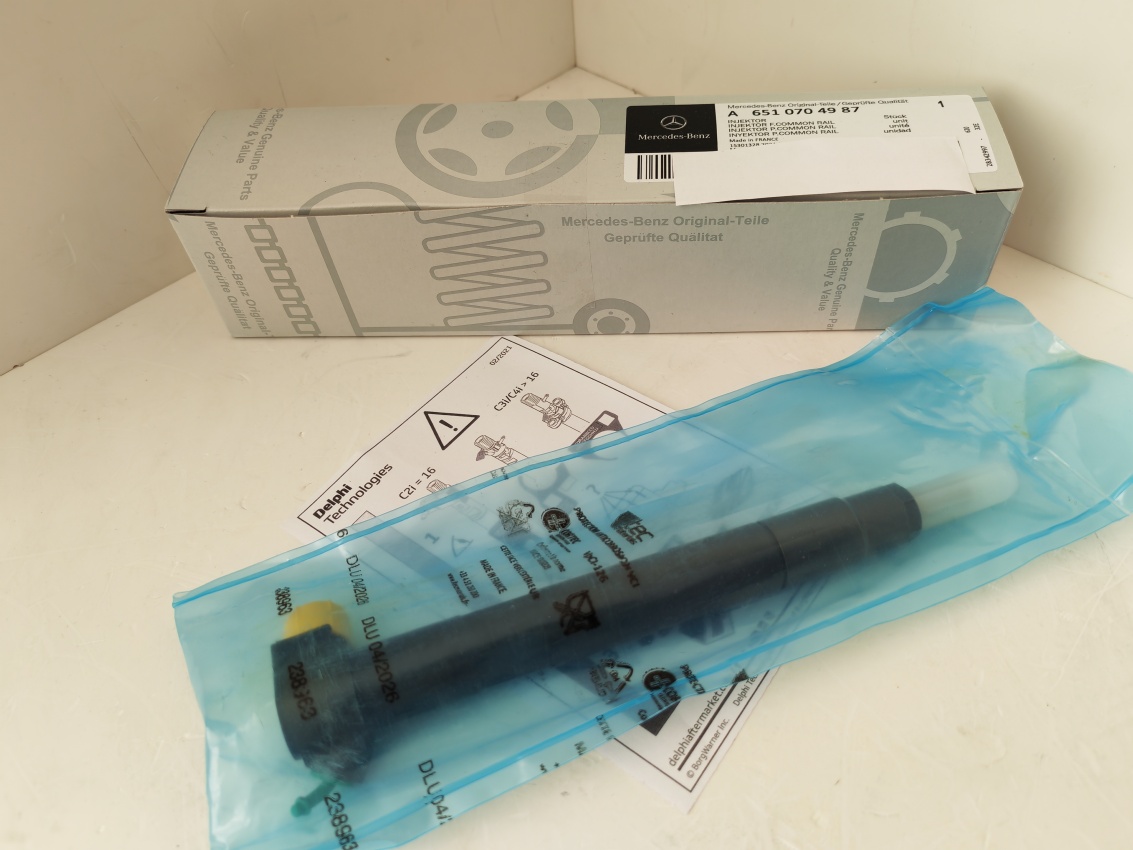 Форсунка MERCEDES A6510704987 DELPHI 28342997 NEW A6510700587