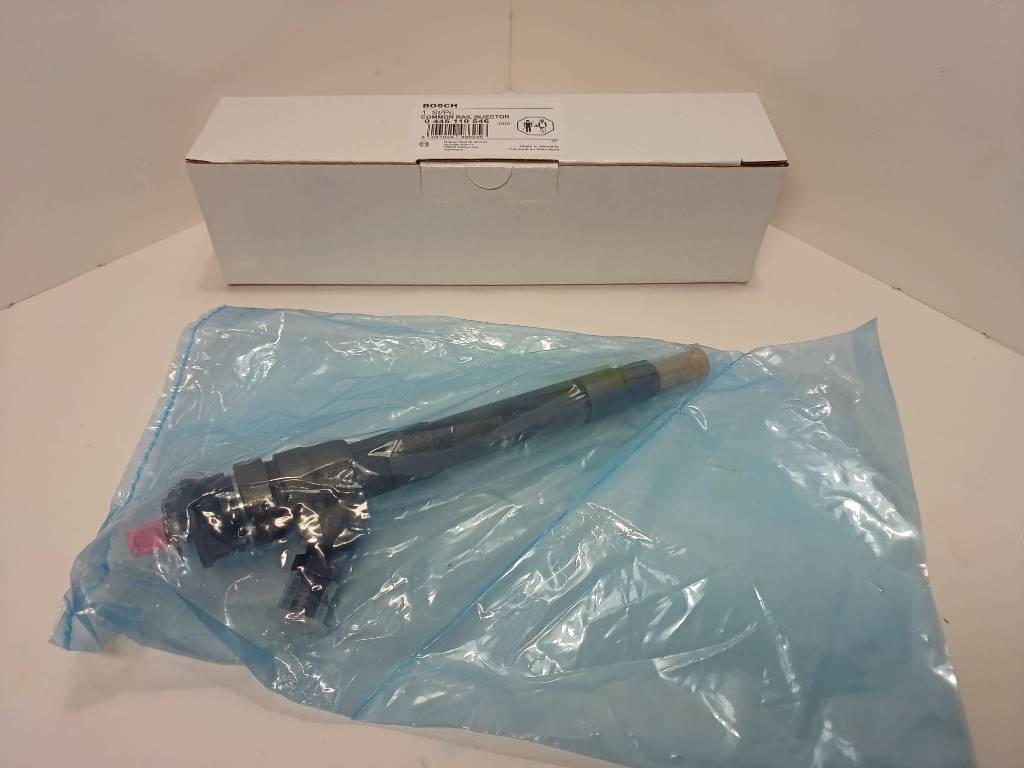Форсунка BOSCH 0445110546 NISSAN 1660000Q2D RENAULT 166007885R