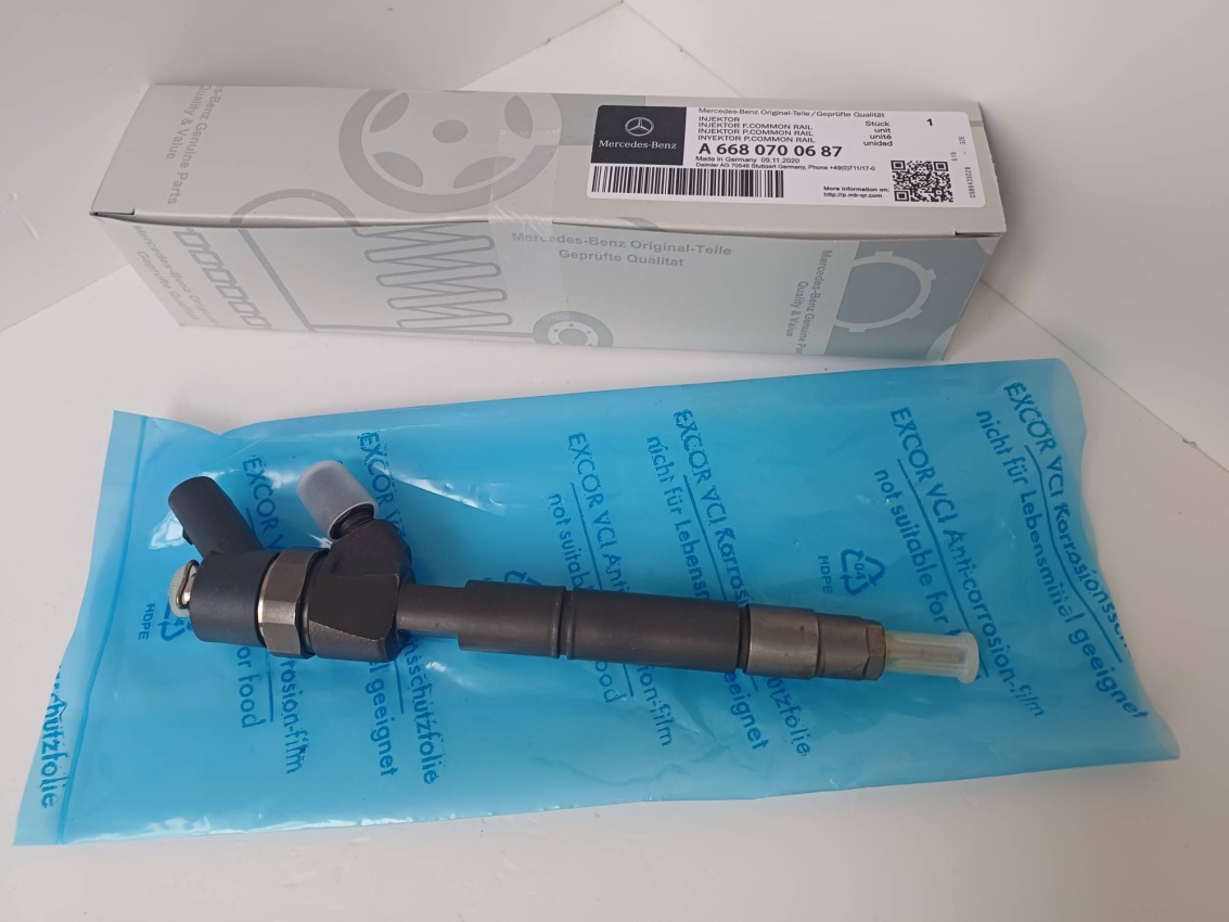 Форсунка A 6680700687 BOSCH 0986435028 MERCEDES NEW ORIGINAL