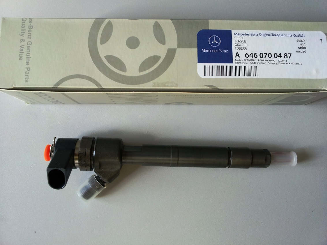 Форсунка A 6460700487 BOSCH 0445110264 0445110263 ORIGINAL NEW