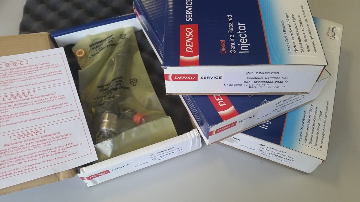 Форсунка Denso 095000-7640 TOYOTA 23670-0R170 REMAN.DENSO ВОССТАНОВЛЕНА НА ЗАВОДЕ ДЕНСО