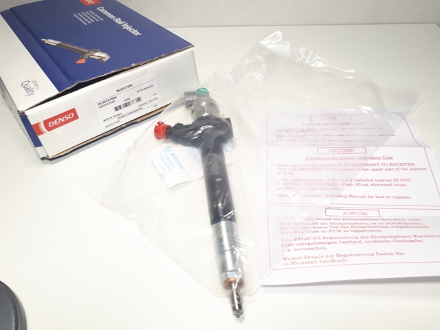 Форсунка Denso 095000-7060 6C1Q9K546BC FORD TRANSIT 2.2/2.4CDI ORIGINAL NEW