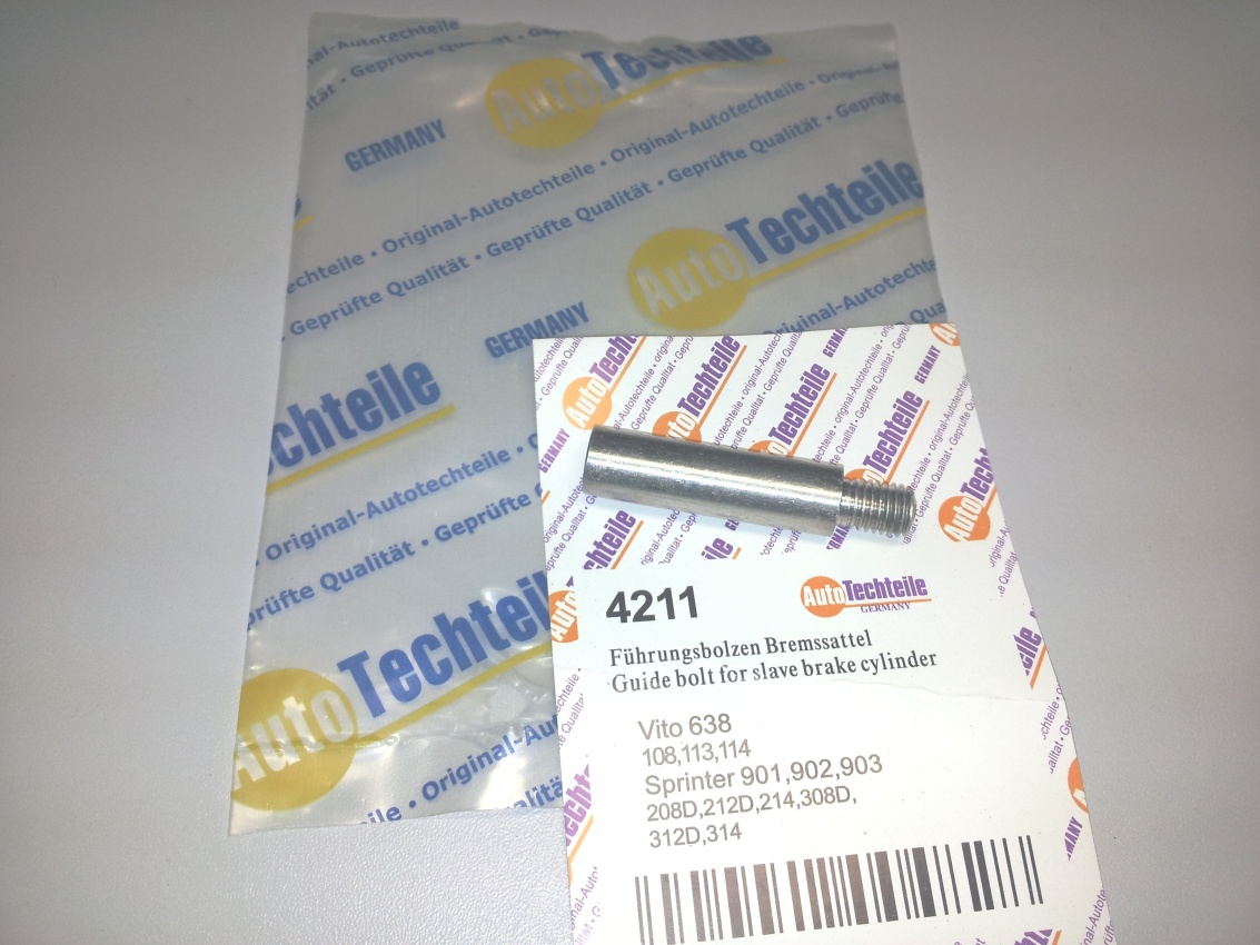 Ремкомплект (направляющий болт) тормозного суппорта 0004210818 AutoTechteile 4211