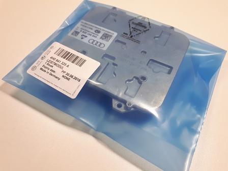 Блок управления СВЕТОМ ДЛЯ МАТРИЧНОЙ ФАРЫ VAG НОВЫЙ ОРИГИНАЛ 4H0941329A