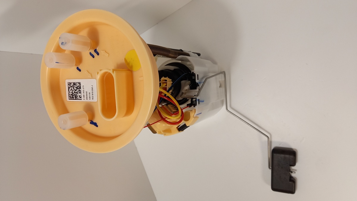 Топливный насос в бак VAG 7E0919050J BOSCH 0580203273 