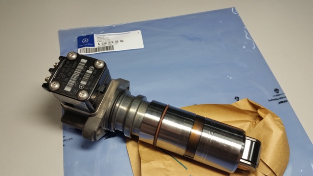 Насос-форсунка A 0280745902 0414799005 MERCEDES PLD секция