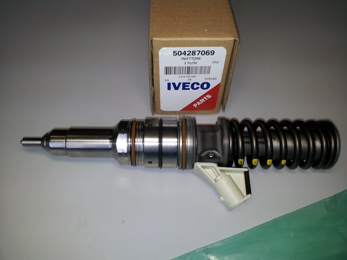 Насос-форсунка BOSCH 0414703004 504287069 IVECO NEW