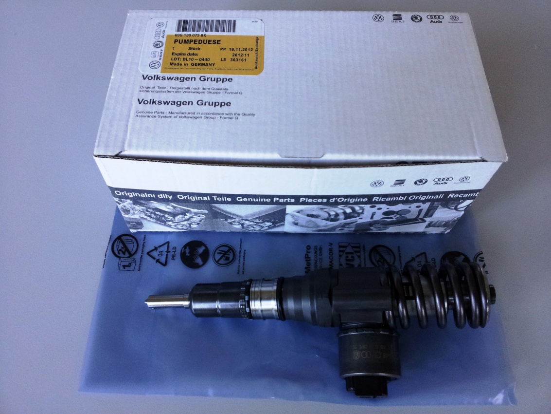 Насос-форсунка 0414720403 03G130073BX NEW ORIGINAL VOLKSVAGEN AUDI SEAT SKODA