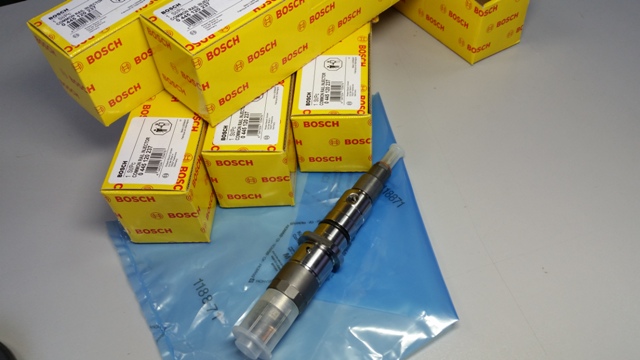 Форсунка BOSCH 0445120289 CUMMINS  5268408 НОВАЯ 