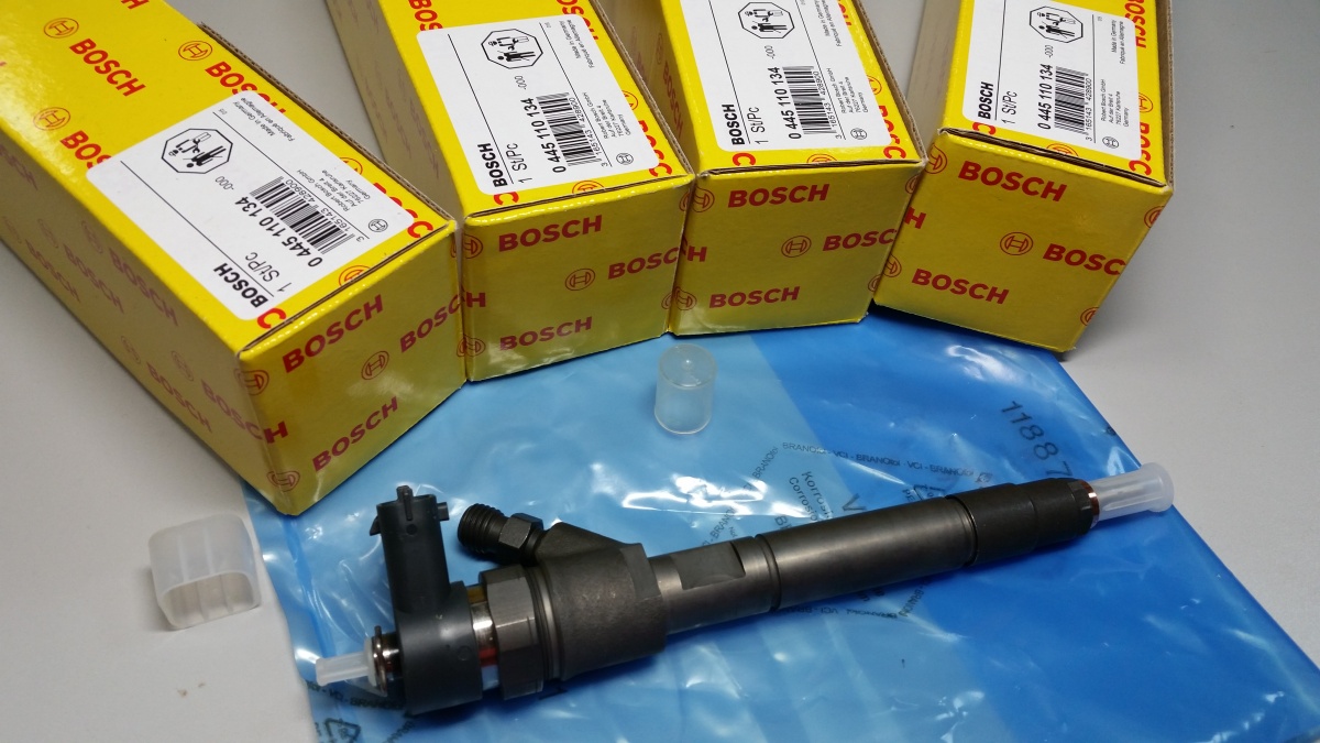 Форсунка BOSCH 0445110134 RENAULT 8200239421 8200121637 NEW ORIGINAL