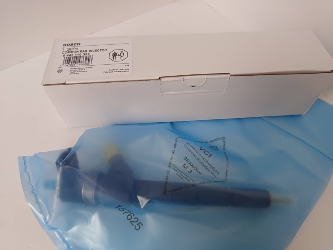 Форсунка BOSCH 0445110327 2.0 CDTI NEW Original Germany