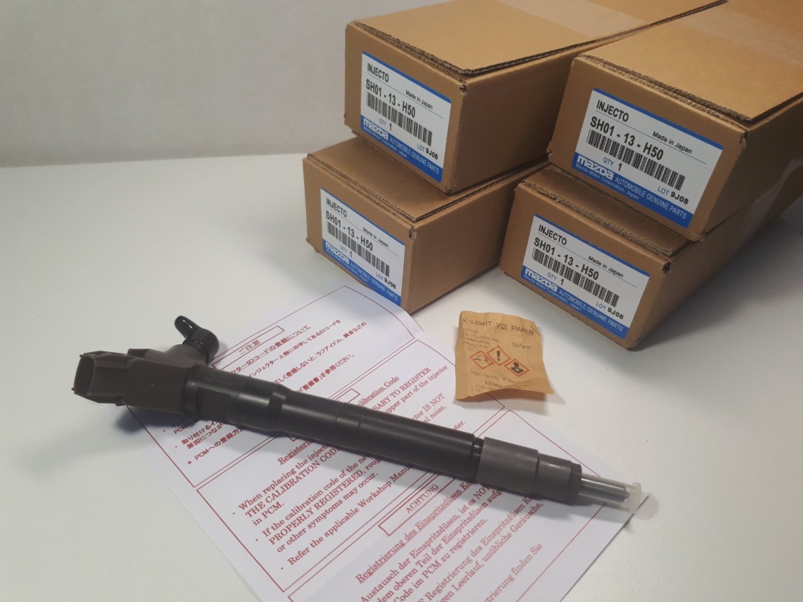 Форсунка Denso Mazda SH0113H50 NEW ORIGINAL