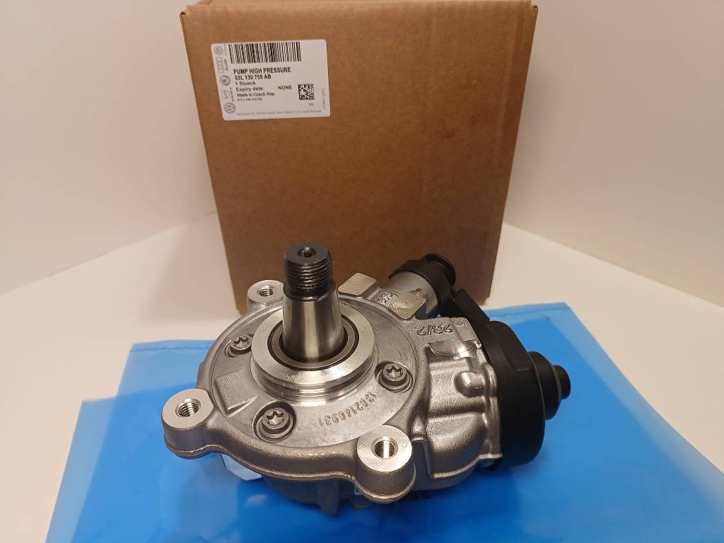 ТНВД VAG 03L130755AB 0445010533  VW NEW 