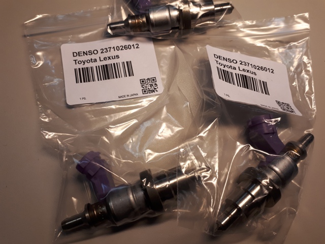 Форсунка ПРЕДПУСКОВАЯ  DENSO 2371026012 Toyota Lexus 