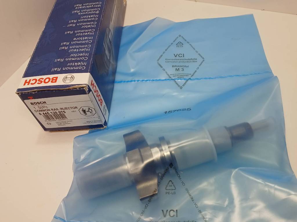 Форсунка BOSCH 0445120075 504128307  IVECO GERMANY NEW ORIGINAL