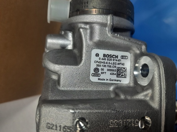 ТНВД BOSCH 0445B20614  VW 059130755CR