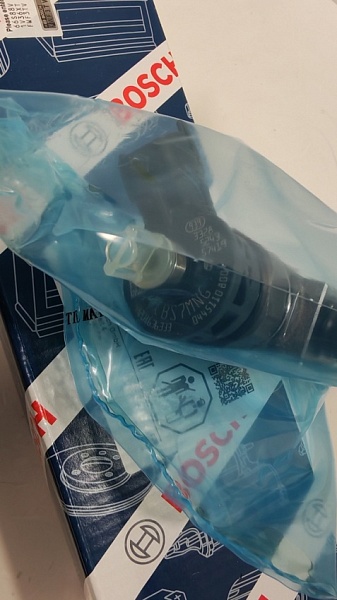 Форсунка BOSCH 0445110800 H 8201636333 w177 duster ii 1.5d