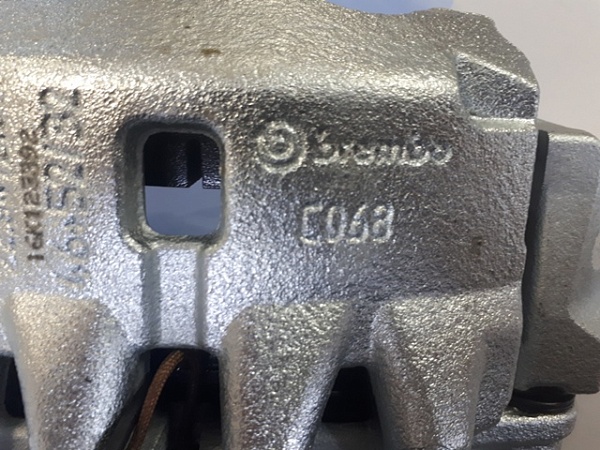 СУППОРТ ТОРМОЗНОЙ  ПРАВЫЙ В СБОРЕ С КОЛОДКАМИ PEUGEOT CITROEN 4401K3 71793177 