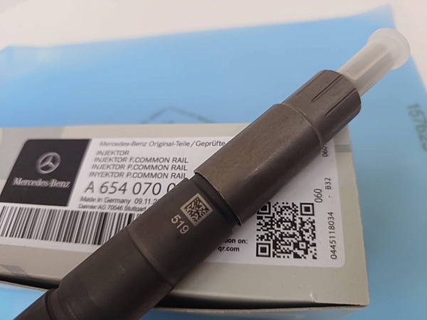 Форсунка MERCEDES A6540700300 BOSCH 0445118034