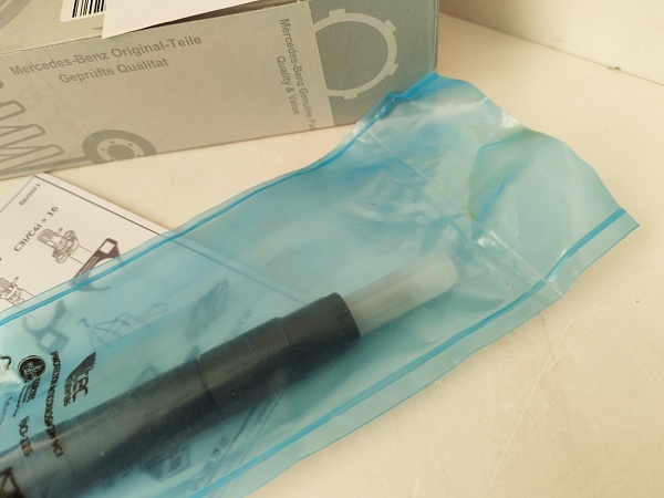 Форсунка MERCEDES A6510704987 DELPHI 28342997 NEW A6510700587