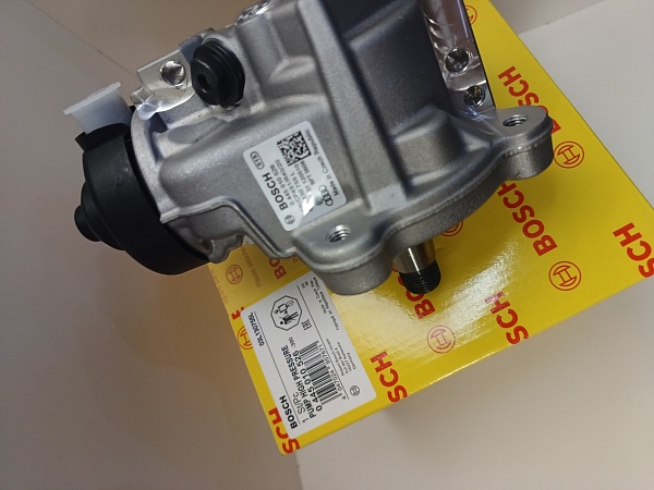 ТНВД VAG VW 03L130755L  0445010526  NEW ORIGINAL