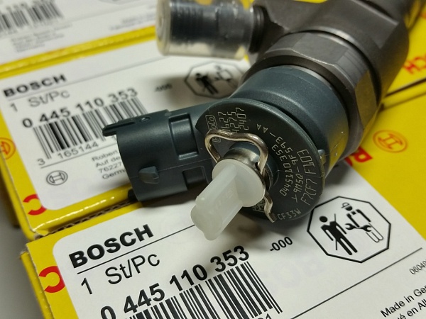 Форсунка BOSCH 0445110353 0445110352 FORD 9M5Q9F593AA