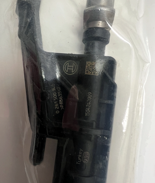 Форсунка BMW 13537639990 BOSCH 0261500140 ORIGINAL BMW NEW