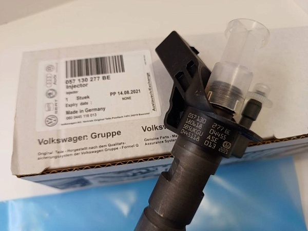 Форсунка VW 057130277BE BOSCH 0445118013  NEW ORIGINAL