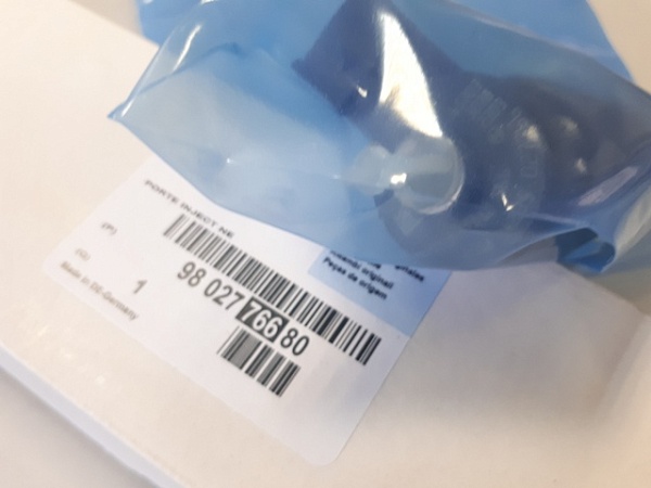 Форсунка BOSCH 0445110566  CITROEN / PEUGEOT 9802776680