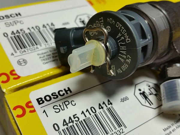 Форсунка BOSCH 0445110414 RENAULT 166105302R 8201055367