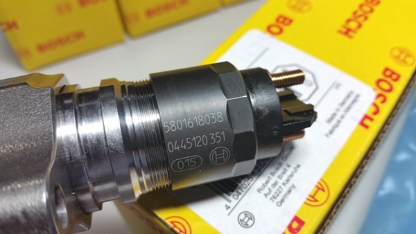 Форсунка BOSCH 0445120351 IVECO 5801618038