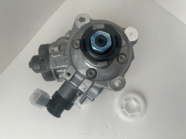 ТНВД BOSCH 0445010586/512  IVECO 5801572470/504371260