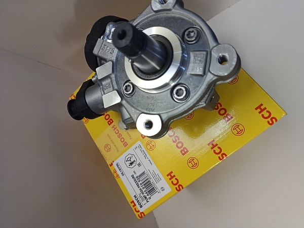 ТНВД VAG VW 03L130755L  0445010526  NEW ORIGINAL