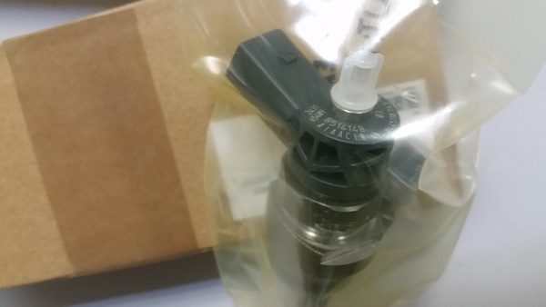 Форсунка BMW 13538514148 BOSCH 0445110743 BMW NEW ORIGINAL