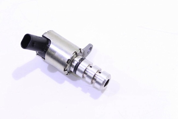 Регулятор фаз газораспределения 06H115243L
