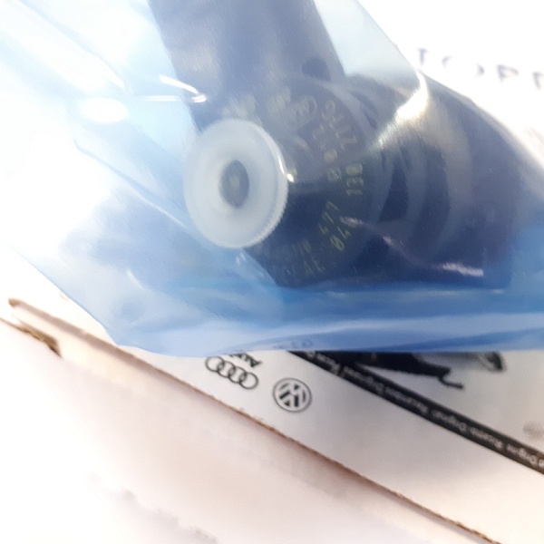 Форсунка VW 04L130277G BOSCH 0445110477