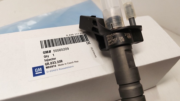 Форсунка BOSCH 0445117018 55565209 OPEL