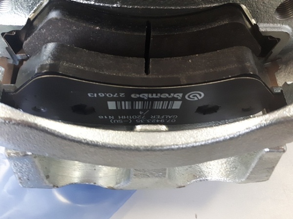 СУППОРТ ТОРМОЗНОЙ  ПРАВЫЙ В СБОРЕ С КОЛОДКАМИ PEUGEOT CITROEN 4401K3 71793177 