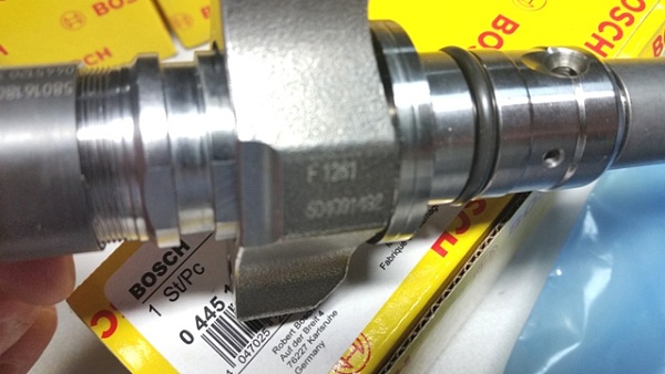 Форсунка BOSCH 0445120351 IVECO 5801618038