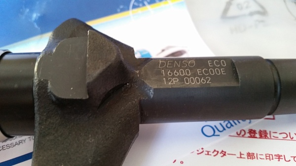 Форсунка Denso 095000-6250 16600EC00E 16600EB70 NISSAN