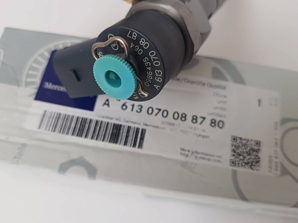 Форсунка A 6130700887 BOSCH 0986435064 А 6110701687