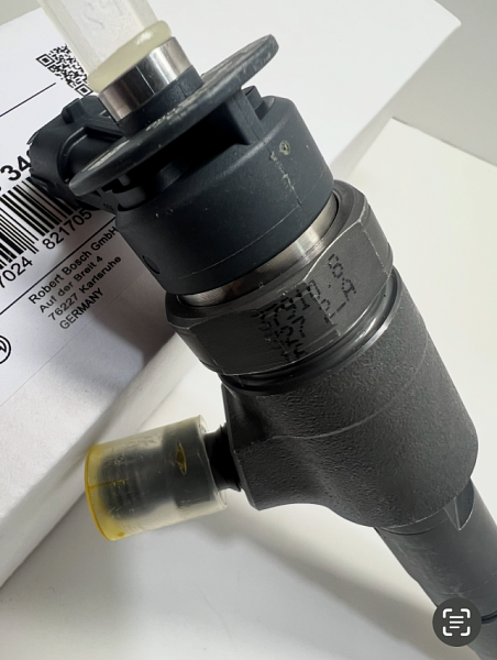 Форсунка BOSCH 0445110340 0445110739 0986435203