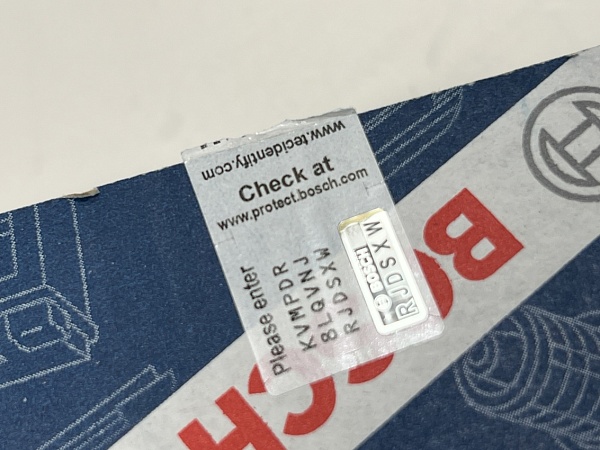 Форсунка BOSCH 0445116024 13537805428 BMW  NEW !!